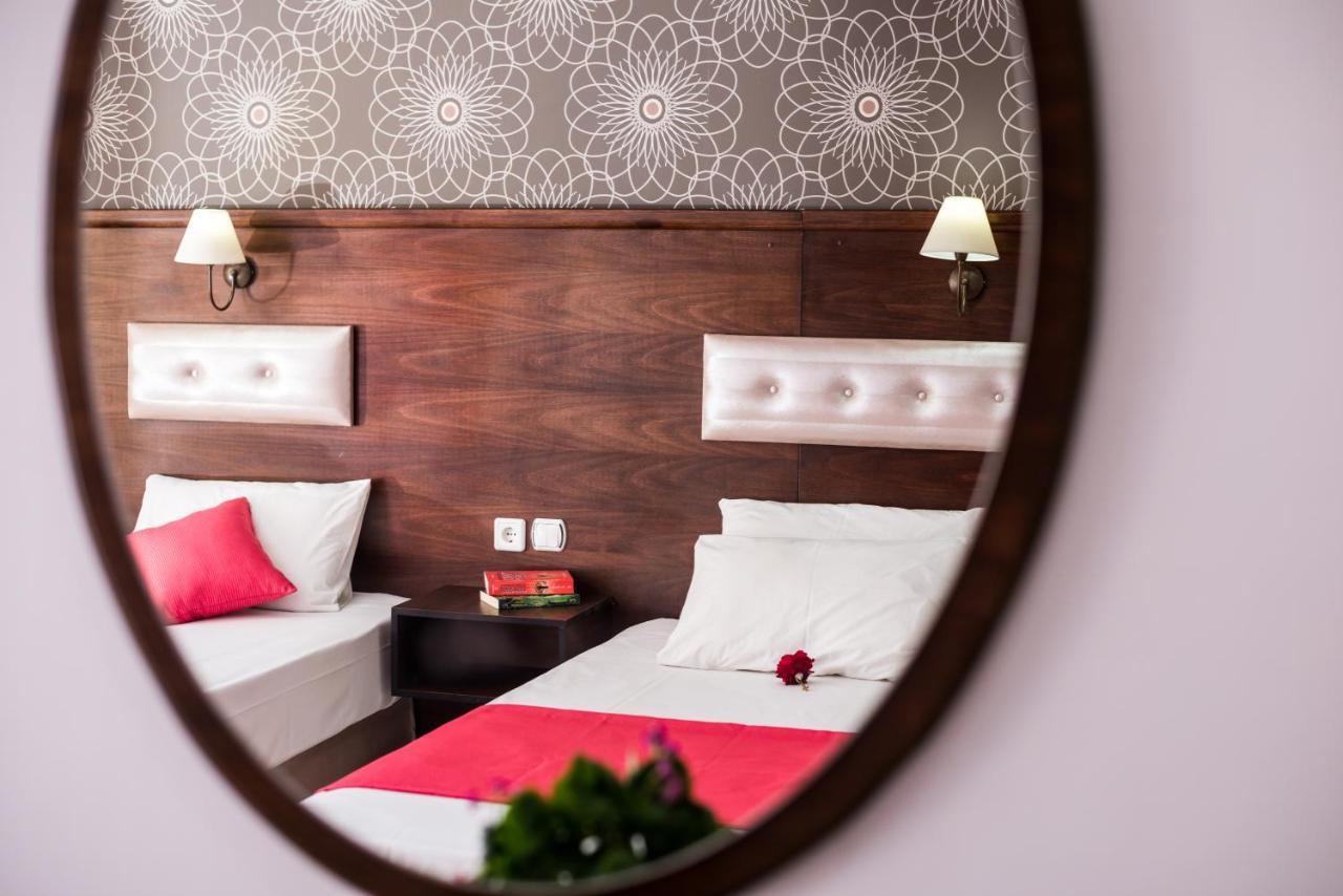 Hotel Asterias ลิเมนาเรีย ภายนอก รูปภาพ